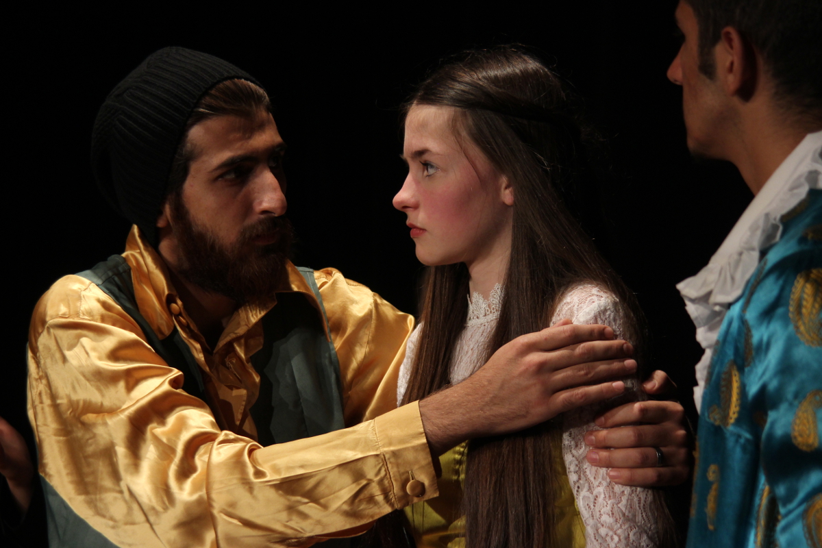 004 - Theaterperformance der Jugendkunstschule zu Shakespeare und Wieland